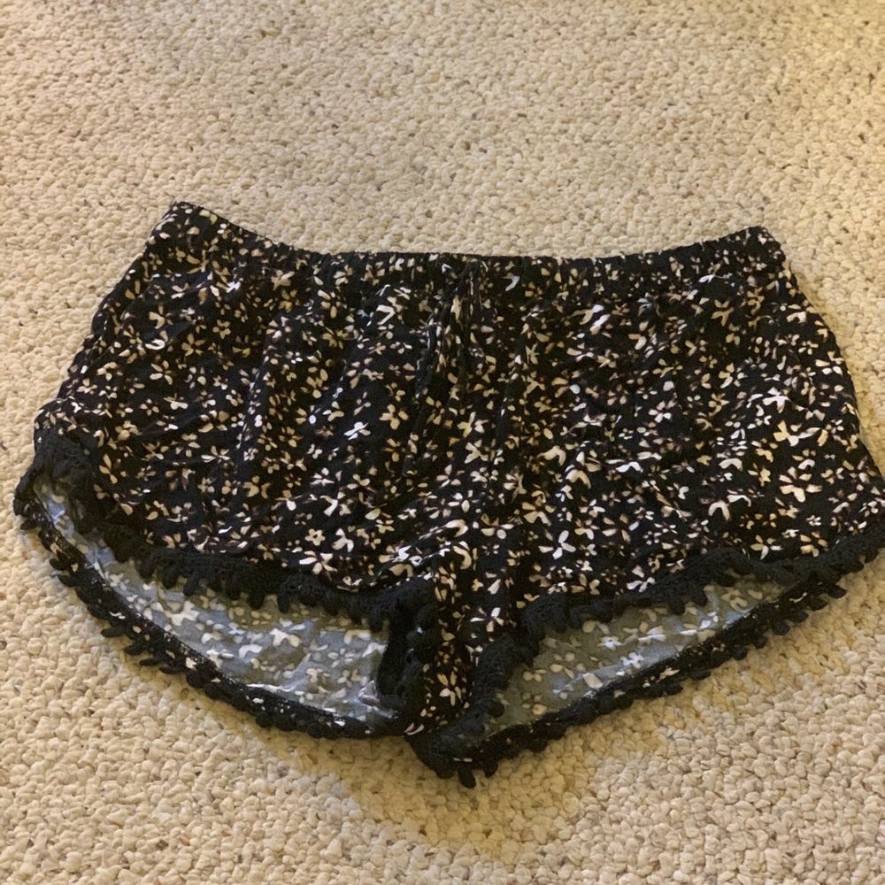 Express floral print shorts